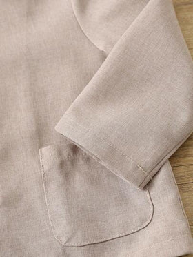 SHEIN قطعتان من ملابس الطفل الولد بأسلوب جنتلمان كاجوال، تشمل بليزر بيج وبنطلون رسمي، مناسب للمناسبات الرسمية، حفلات عيد الميلاد، الحفلات، حفلات الزفاف، استقبال المواليد، واحتفالات عيد الميلاد الأول