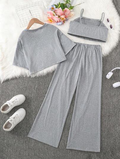 SHEIN Sparklyn طقم ملابس كاجوال يومي مكون من قميص كامي بطبعة قلب بياقة دائرية وذيل غير منتظم وأكمام قصيرة، وبنطال بخصر مطاطي وساق واسعة