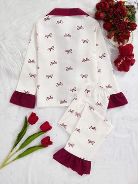 SHEIN Vintaside Kids مجموعة بنطلون وكارديجان بأكمام طويلة مطبوعة بالفراشات للبنات، ملابس منزلية مريحة وكاجوال، 2 قطعة