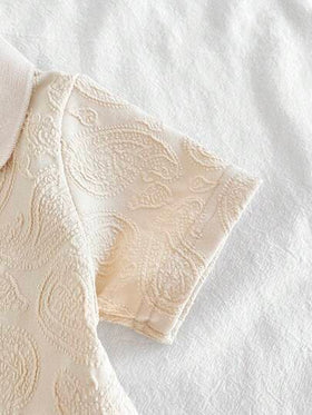 SHEIN Vintaside Kids طقم ملابس علوية كم قصير مطبوع بطبعة البيزلي مع شورت جينز مغسول أنيق، مجموعة ملابس صيفية كاجوال متعددة الاستخدامات مناسبة للارتداء اليومي، التخييم العائلي، الطعام أو التسوق