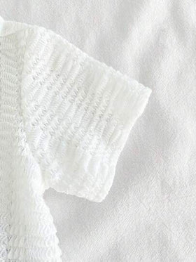 SHEIN Vintaside Kids طقم للأطفال الصبيان للصيف، ملابس علوية كاجوال بأكمام قصيرة وياقة مبسطة مع شورت جينز مغسول عصري، مناسب للارتداء اليومي، التخييم العائلي، الطعام أو التسوق