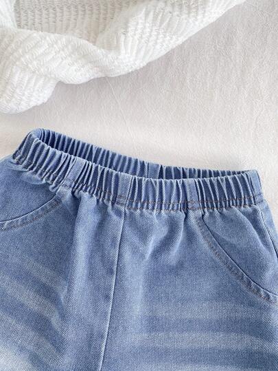 SHEIN Vintaside Kids طقم للأطفال الصبيان للصيف، ملابس علوية كاجوال بأكمام قصيرة وياقة مبسطة مع شورت جينز مغسول عصري، مناسب للارتداء اليومي، التخييم العائلي، الطعام أو التسوق
