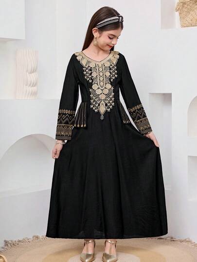 SHEIN فستان طويل الأكمام بخصر مناسب، موحد اللون مع تطريز ذهبي للفتيات المراهقات، مناسب للسفر والعطلات والريف والمنتجعات الكاجوال والبوهيمي، متناسق مع الأم والابنة