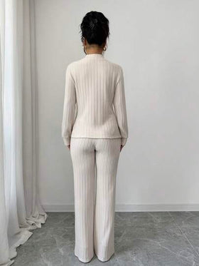 SHEIN PETITE ملابس علوية نسائية بياقة عالية مع تصميم شق وأكمام طويلة مع بنطال ساق واسعة، طقم كاجوال للعطلات، خريف/شتاء
