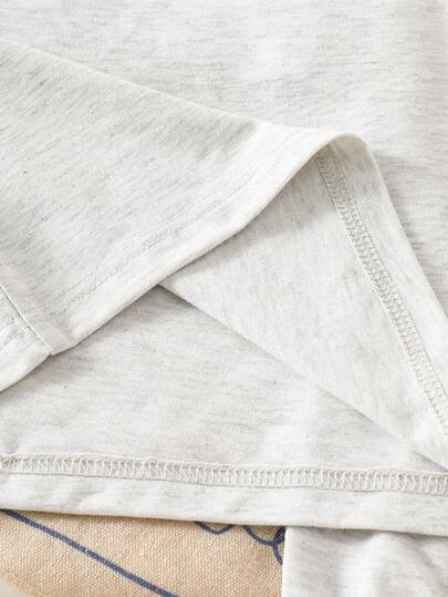 SHEIN Streecool Kids مجموعة 3 قطع من قميص كم قصير وبنطلون مطبوع عليه رسوم ديناصورات للأولاد الصغار باللون الأسود والرمادي والرمادي الفاتح، مناسبة للخروجات والملابس اليومية والرياضة والمناسبات
