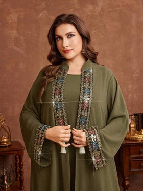 Al Najma رمضان مجموعة أنيقة من الأبايا ذات الأكمام الطويلة والفساتين بلا أكمام مع تصميم الشراريب للمرأة ذات الحجم الكبير