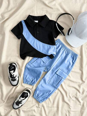 SHEIN Playful Pals مجموعة بولو قصير الأكمام بتصميم لاصق وبنطال كارجو أخضر ذو خصر مطاطي مناسب للأطفال الذكور من عمر 6 أشهر إلى 3 سنوات، مناسب للرياضة والنزهات والتسوق والسفر، ملابس شارع للأطفال الذكور باللون الأزرق الفاتح