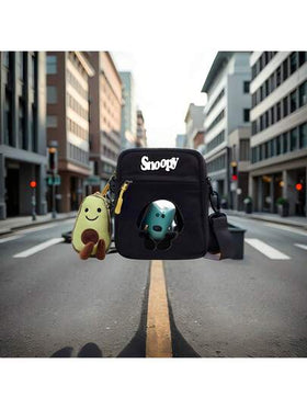 SNOOPY حقيبة كروس بودي كانفاس 4 ألوان بطبعة سنوبي، مناسبة للمراهقين والطلاب، حقيبة كتف بطبعة أنمي عالية الجودة، هدية عيد الميلاد/العطلات/عيد الحب، لوازم العودة إلى المدرسة (مع إكسسوارات الدمية)، عيد الحب