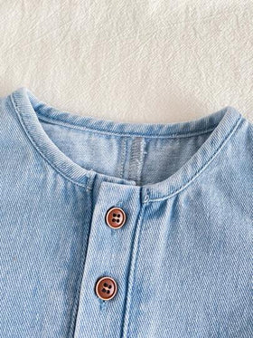 SHEIN Vintaside Kids جمبسوت صيفية كاجوال يومية للأطفال الصبيان بطراز كلاسيكي جامعي، بأزرار أمامية نصفية، جيوب قصاصات، بدون أكمام، فضفاضة