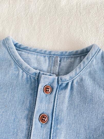 SHEIN Vintaside Kids جمبسوت صيفية كاجوال يومية للأطفال الصبيان بطراز كلاسيكي جامعي، بأزرار أمامية نصفية، جيوب قصاصات، بدون أكمام، فضفاضة
