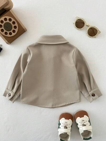 SHEIN 3 قطع/مجموعة قمصان كاجوال للأولاد الرضع بياقة منقلبة وأزرار أمامية وجيب على الصدر وأكمام طويلة