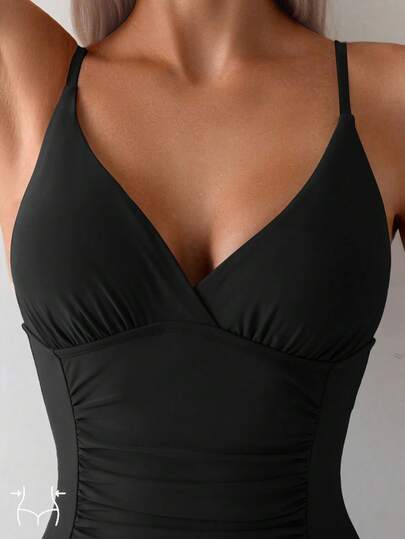 Swim Basics قطعة واحدة بدلة سباحة أنثوية بلون واحد مطوي لموسم الصيف