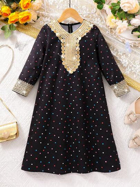 SHEIN فستان فضفاض للفتاة الصغيرة مزين بالدانتيل والترتر والنقاط الملونة، مناسب للربيع والخريف
