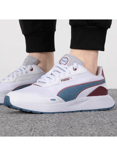 Puma حذاء رياضي منخفض الرقبة برباط من بوما رانتايمد بلس ريترو بريب للجنسين، مقدمة دائرية، 389237-01