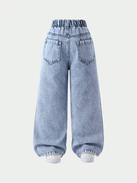 SHEIN ChillGRL بنطلون جينز للبنات الصغيرات الكاجوال الجميل، مطبوع بحرف وشكل دب ملون، غسيل فاتح مبهت، قصة مستقيمة فضفاضة، قماش ناعم ومريح، موضة الشارع، جينز بناتي