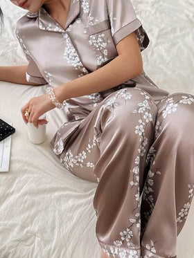 Dreamivo بيجامة نسائية مطبوعة بقلوب، أكمام قصيرة وبنطلون