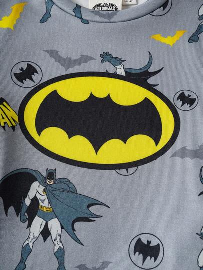 BATMAN X SHEIN 85th طقم بيجاما مكون من ملابس علوية كم قصير بياقة طاقم وشورت مناسب للأولاد، بتصميم كرتوني