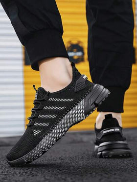 أحذية رياضية للرجال ب، قابلة للتنفس وملائمة للركض والتدريب الخارجي، بتصميم لون أحادي خفيف الوزن، مناسبة للركض والمشي واللبس اليومي، مريحة في جميع الفصول، أنيقة ومانعة للانزلاق