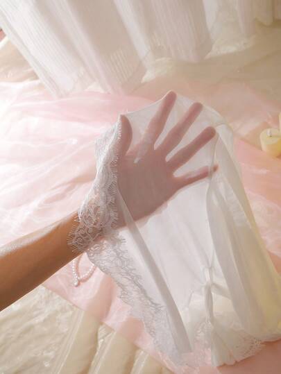DelicateAllure ثوب نوم نسائي بأكمام واسعة مزين بالدانتيل والشبك الجذاب لعيد الحب