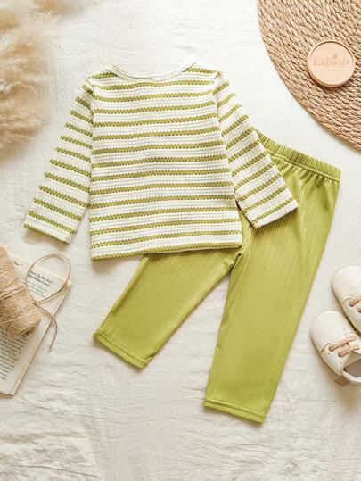 SHEIN Vintaside Kids طقم ملابس كامل للأطفال الصبيان، ملابس علوية بأكمام طويلة مخطط بطراز كلاسيكي وبنطال بلون متباين، مناسب للارتداء في الربيع/الخريف، للاستخدام اليومي، للخروجات، الحفلات، العطلات، الحدائق
