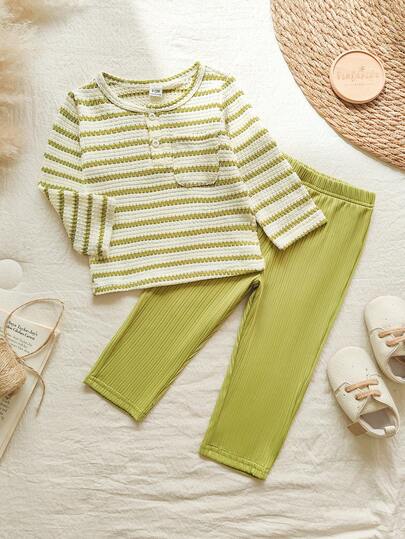 SHEIN Vintaside Kids طقم ملابس كامل للأطفال الصبيان، ملابس علوية بأكمام طويلة مخطط بطراز كلاسيكي وبنطال بلون متباين، مناسب للارتداء في الربيع/الخريف، للاستخدام اليومي، للخروجات، الحفلات، العطلات، الحدائق