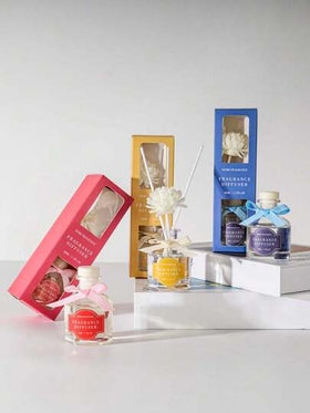 زيت معطر برائحة الزهور والكروم 50 مل، منعش للهواء. مناسب للديكور الداخلي، غرفة النوم والحمام. يمكن استخدامه أيضًا كهدية للمناسبات.