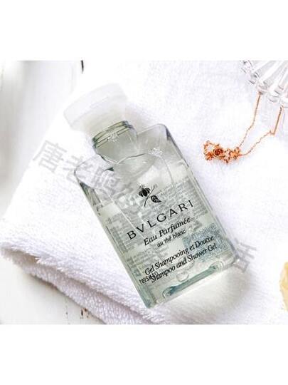 Bvlgari مجموعة مكونة من 40 مل غسول جسم + 40 مل كريم ترطيب جسم بعطر الشاي الأبيض. مجموعة عناية بالشعر محمولة. عطر طويل الأمد.