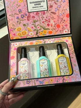 3 قطع مجموعة عطر الياسمين والفانيليا الأنيقة، رذاذ عطري زهري طويل الأمد، طبيعي وجذاب، منعش متعدد الاستخدامات كمعطر هواء مناسب للمناسبات والحفلات والسفر والمنزل والفندق والمكتب - هدية مثالية للعائلة والأصدقاء