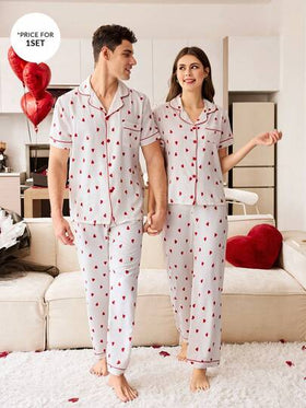 SHEIN طقم رجالي للبيت بطبعة قلب على الياقة، قطعتان