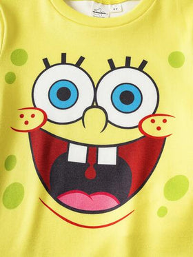 SpongeBob SquarePants | SHEIN بيجامة مكونة من ملابس علوية كم قصير وشورت بطبعة كرتونية للأولاد، مناسبة للارتداء
