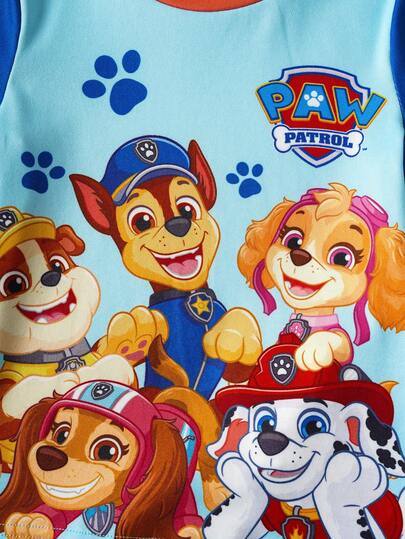 SHEIN | PAW Patrol طقم بيجامة مكون من ملابس علوية كم قصير وشورت بنمط كرتوني للأولاد، مصنوع من قماش مريح