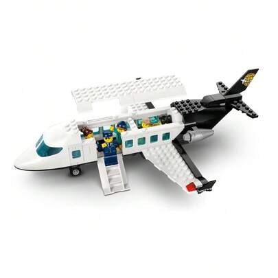 LEGO طقم لعبة مكعبات بناء مطار المدينة - لعبة بناء للأطفال - مجموعة لعب تظاهر بالسفر مناسبة للأولاد والبنات من عمر 8 سنوات فما فوق - تشمل 9 شخصيات صغيرة - هدية عيد ميلاد إبداعية - 60502
