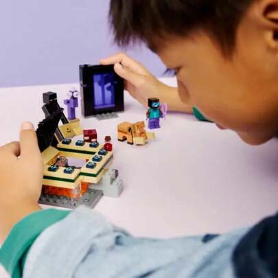 LEGO لعبة بناء ليغو ماينكرافت رحلة بوابة النيذر والنهاية - لعبة فيديو وألعاب صغيرة للأطفال من عمر 7 سنوات فما فوق - مع شخصية بطل صغيرة رائعة - فكرة هدية لأعياد الميلاد - 21584