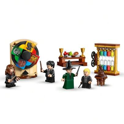 LEGO قلعة هوغوارتس من ليغو هاري بوتر: لعبة بناء طقوس قبعة الفرز للأولاد والبنات - مجموعة لعب تمثيلية للأطفال، من عمر 7 سنوات فما فوق - مع 4 شخصيات صغيرة وشكل لعبة قطة باترونوس - فكرة هدية لأعياد الميلاد - 76460