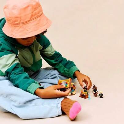 LEGO قلعة هوغوارتس من ليغو هاري بوتر: لعبة بناء طقوس قبعة الفرز للأولاد والبنات - مجموعة لعب تمثيلية للأطفال، من عمر 7 سنوات فما فوق - مع 4 شخصيات صغيرة وشكل لعبة قطة باترونوس - فكرة هدية لأعياد الميلاد - 76460