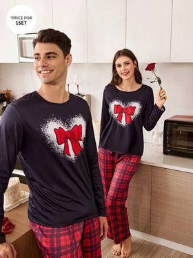 CoupledUp بيجامة رجالية مجموعة بنطلون وقميص بأكمام طويلة بتصميم قلب وفراشة بألوان متباينة للأزواج في عيد الحب
