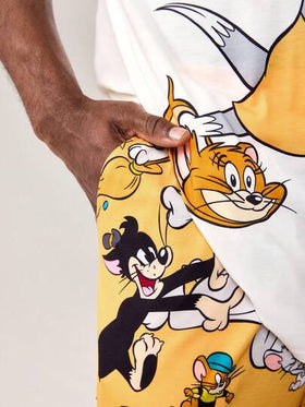 TOM & JERRY X SHEIN طقم ملابس داخلية مريحة للرجال مكون من بنطلون وتي شيرت بأكمام قصيرة مطبوع عليه رسوم كرتونية، للصيف