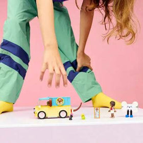 LEGO لعبة بناء فان اكسسوارات الحيوانات الأليفة من ليغو فريندز - لعبة تظاهر للأطفال، للبنات والأولاد، من عمر 6 سنوات فما فوق - مع الشخصيات الصغيرة نوفا وأليا، 3 أشكال حيوانات أليفة، واكسسوارات - فكرة هدية لأعياد الميلاد - 42678