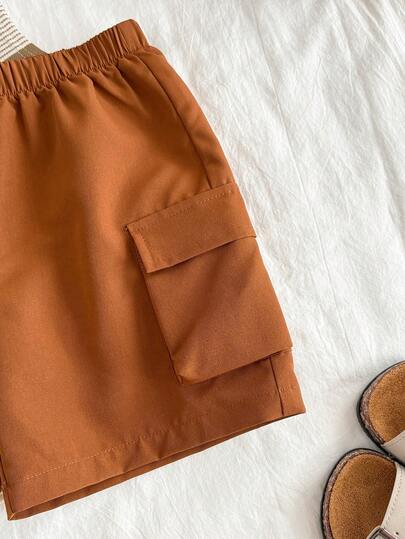 SHEIN طقم ملابس علوية أكمام قصيرة مخطط وشورت كارجو للأولاد، موضة الربيع/الصيف، ملابس يومية مريحة، عودة إلى المدرسة، قطعتان
