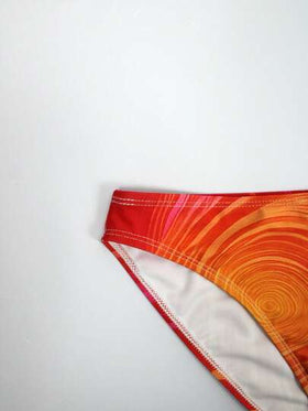 Manfinity Swimmode شورت سباحة مثلث مطبوع بطباعة التعتيق للرجال، ملابس شاطئ/منتجع، ملابس سباحة جذابة للرجال، ملابس سباحة للرجال، ملابس شاطئ للرجال