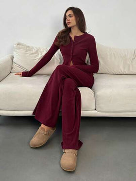 SHEIN Tall مجموعة منسقة من البلوزة المحبوكة بالحبك المضلع والبنطلون ذو الساق الواسعة والرباط للنساء، ملابس منزلية مريحة للخريف والشتاء، طقم عصري من قطعتين