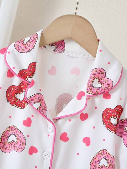 SHEIN مجموعة ملابس منزلية قصيرة الأكمام مفتوحة من الأمام مزينة بفيونكة ملونة للفتيات الصغيرات، قطعتان