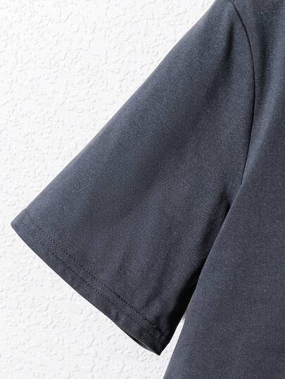 SHEIN مجموعة بيجامة شورت كاجوال بجيب ذات رقبة دائرية بنمط المربعات لصبية المراهقين، قطعتان