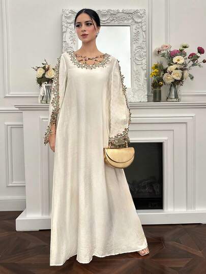 Yasmyna رمضان فستان نسائي فضفاض بأكمام طويلة بطراز عربي مزين بتطريز وتصميم متقاطع