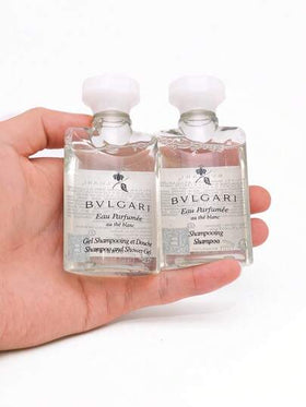 Bvlgari مجموعة شامبو وغسول الجسم بحجم السفر 40 مل، العناية بالشعر والجسم، طقم استحمام محمول، شامبو منعش وتركيبة غسول الجسم، زجاجات بحجم 40 مل