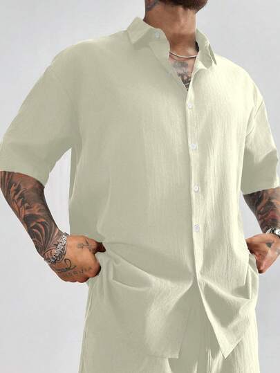 قميص رجالي فضفاض بأكمام قصيرة منخفضة الكتف، لون أحادي بتصميم مريح، طوق واقف، قابل للتنفس ومريح، للارتداء اليومي والعطلات، مناسب لأسلوب الأب الرجعي بقميص أسود، قميص مطابق للزوجين في عطلة الشاطئ
