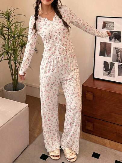 SHEIN ملابس منزلية مريحة وكاجوال للفتيات المراهقات مزينة بنقشة الأزهار والفيونكة