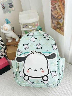 Sanrio حقيبة ظهر كرتونية جديدة من سانريو - حقيبة ظهر متعددة الوظائف ذات حجرتين، تصميم كرتوني جذاب، مناسبة للاستخدام اليومي والعودة إلى المدرسة. قماش بوليستر خفيف الوزن، مقاوم للماء ومانع للرطوبة لحماية العناصر، جيوب متعددة للتخزين المنظم. أشرطة كتف قابلة
