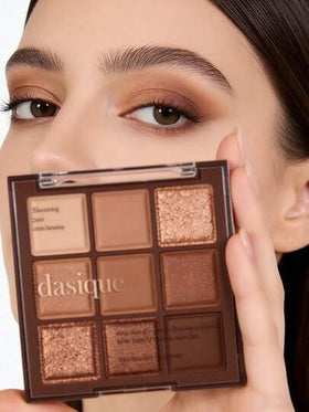 Dasique لوحة ظلال العيون 9 ألوان من داسيك، ذات تصبغ عالي، ثابتة لفترة طويلة، مناسبة لحفلات التخرج وأعياد الميلاد، سهلة الاستخدام للمبتدئين، تطبيق ناعم، صيغة نباتية، بدون اختبار على الحيوانات، ضرورية للعطلات، ألوان جذابة للفتيات، هدية عيد الميلاد للمرأة، ع