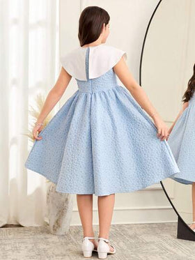 SHEIN فستان أنيق كاجوال للفتيات المراهقات، طراز جاكارد بألوان متباينة، ياقة دمية كبيرة مزينة بالراين ستون، ربطة خصر، بدون أكمام، مناسب لحفلات الزفاف والعطلات والأعياد، باللون الأزرق، موسم الزفاف، حفلة عيد الميلاد، عيد الحب، مطابق لملابس الأخت